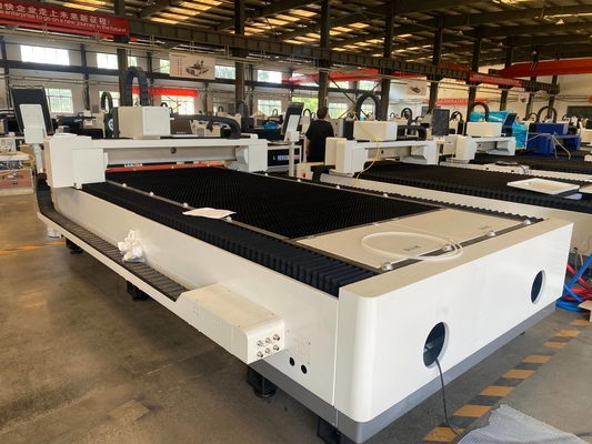 3015 Máquina de corte por láser de fibra CNC con plataforma única para metal
